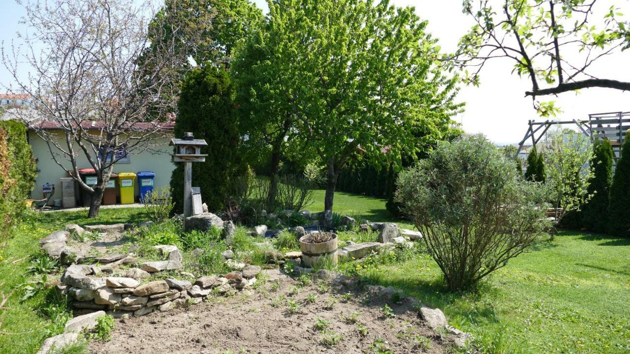 Gaestehaus Fischbach Jois Exterior foto